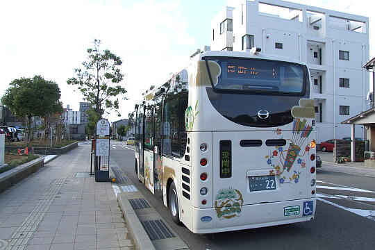 写真(82) /loopbus/gazo540/gazo20081122/fnaga-kodomotoshokan-cDSCF4719.JPG
