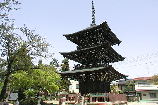 飛騨国分寺・三重の塔 の写真(83) 2005年05月05日