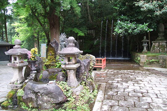 大岩山日石寺の滝 の写真(84) 2009年05月04日