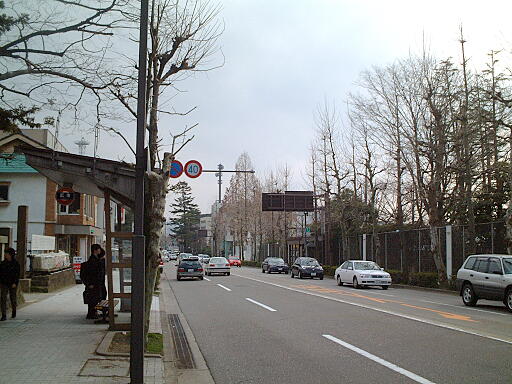 写真(80) /busstop/gazo512/gazo20030315/hirosaka3-4023a.jpg