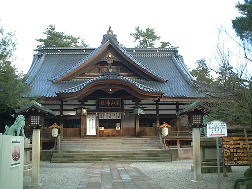 尾山神社(本殿など) の写真(81) 2001年12月08日