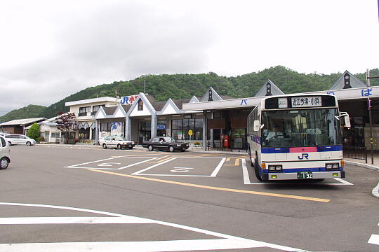 小浜駅前 バスのりば の写真(86) 2005年06月05日