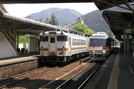 下呂駅 の写真(86) 2005年05月05日