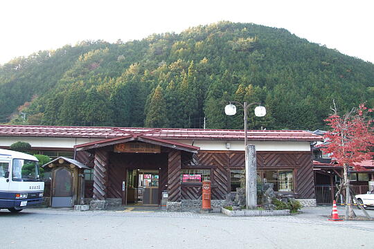 飛騨小坂駅 の写真(84) 2006年11月03日
