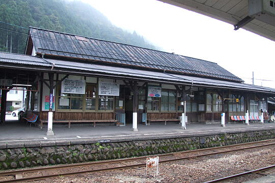 長良川鉄道 郡上八幡駅 の写真(85) 2006年11月04日