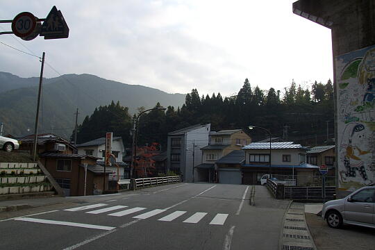 (旧)飛騨神岡駅前 の写真(83) 2006年11月03日