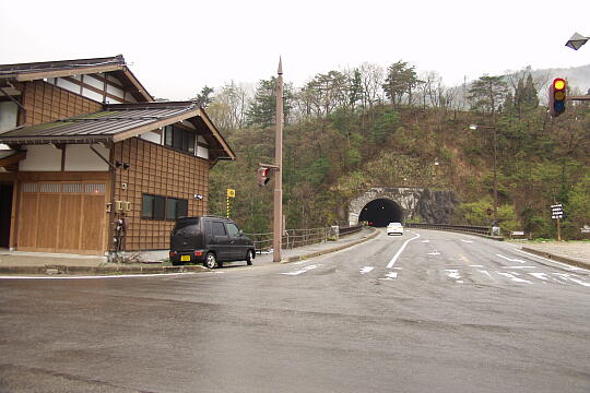 萩町交差点 の写真(81) 2005年04月29日