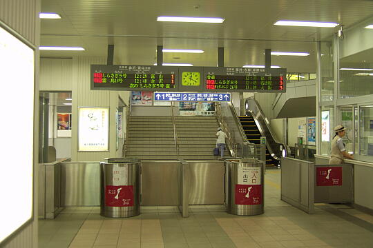小松駅 の写真(85) 2005年07月03日