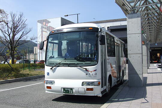 ふらっと訪夢・バス乗り場 の写真(82) 2007年04月29日