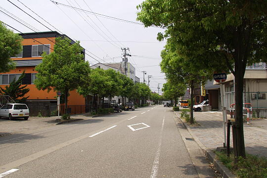 山代温泉バス停 の写真(81) 2005年05月29日