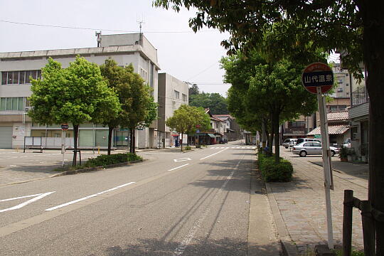 山代温泉バス停 の写真(83) 2005年05月29日
