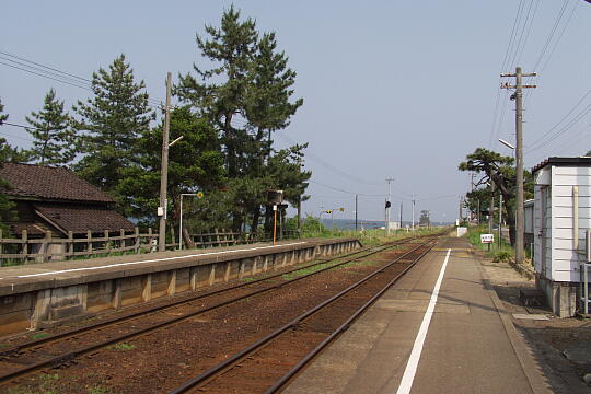 ＪＲ雨晴駅 の写真(86) 2005年06月25日