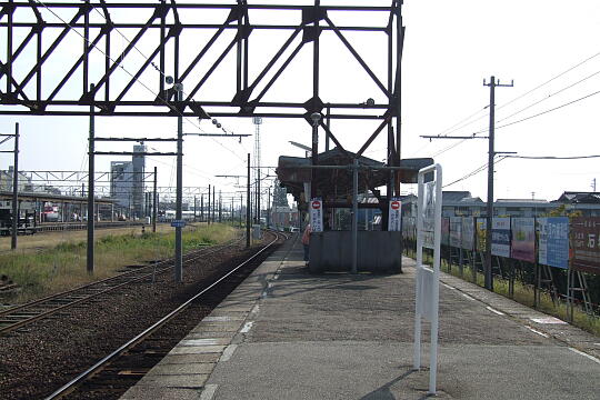 富山地方鉄道 新魚津駅 の写真(80) 2006年10月14日